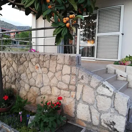 Apartment Dario *