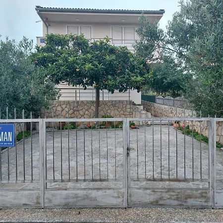 Apartment Dario