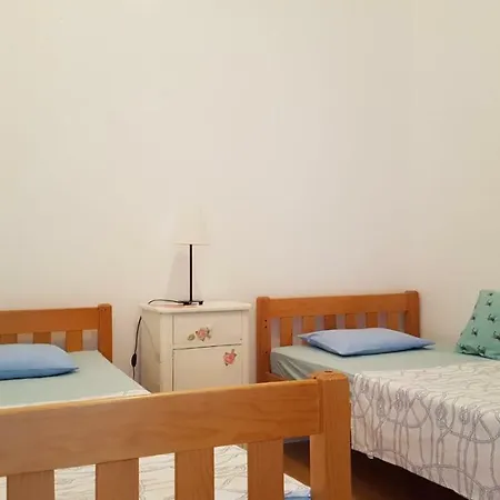 Dario Apartment Grebastica