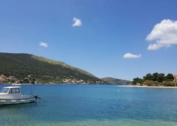 Dario Apartman Grebastica