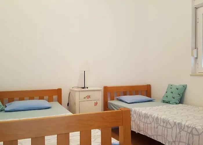 Dario Apartman Grebastica